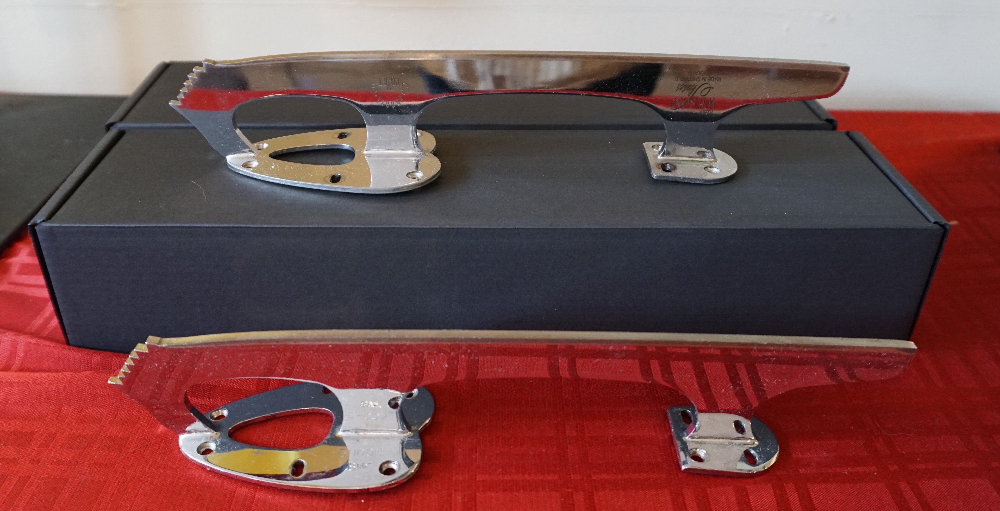 Previously Owned Wilson Coronation Comet Skate Blades 8 1/2"