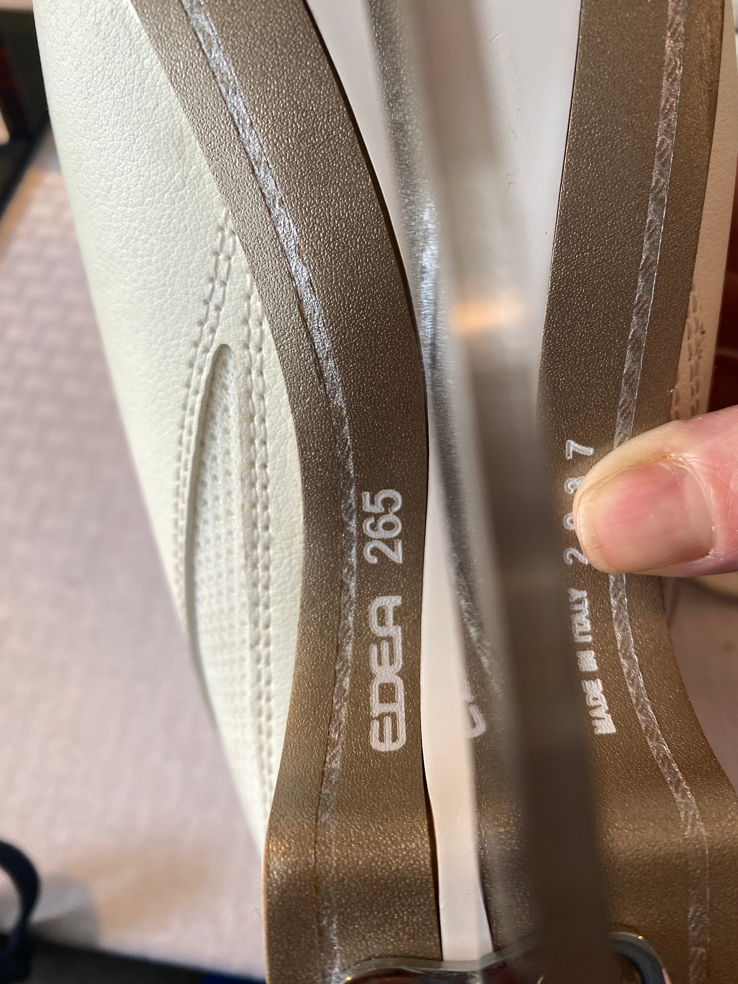 Previously Owned Edea Ice Fly Skates w/Pro Lite Blades